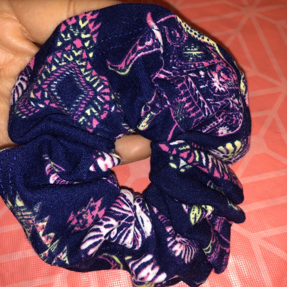 Handmade scrunchie! - Picture 2 of 6